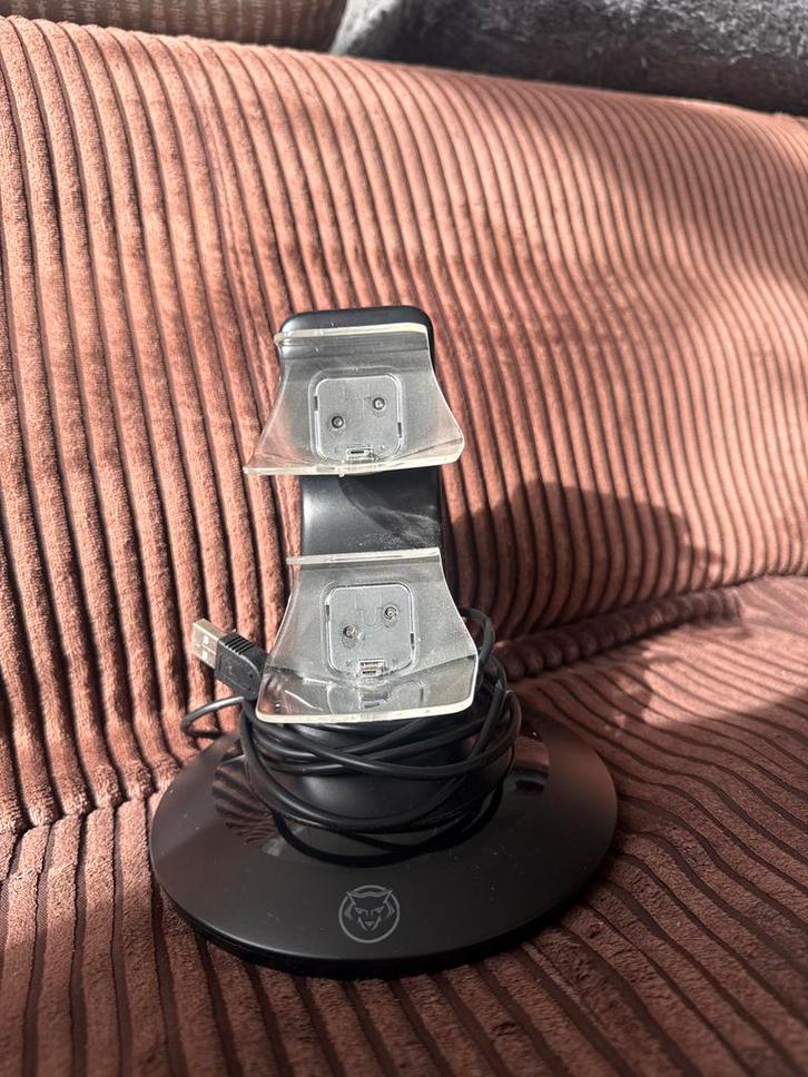 PS4 Controller Oplaadstation, Spelcomputers en Games, Spelcomputers | Overige Accessoires, Gebruikt, Ophalen