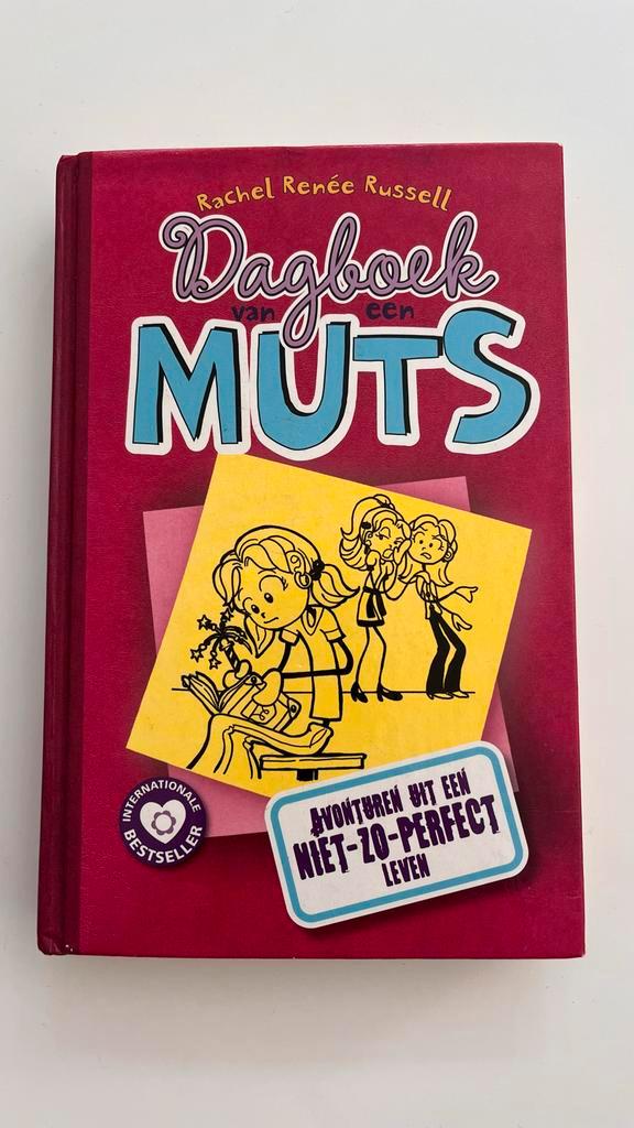 Dagboek van een Muts - Rachel Renée Russell, Boeken, Kinderboeken | Jeugd | 10 tot 12 jaar, Gelezen, Fictie, Ophalen of Verzenden