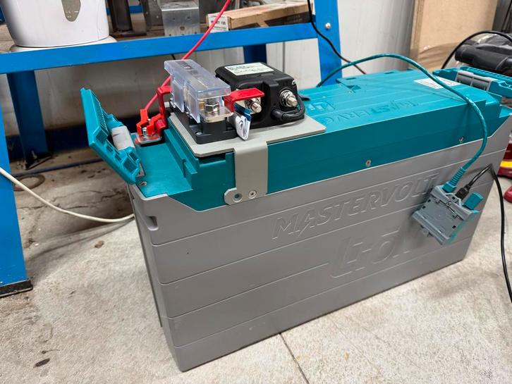 Mastervolt MLI Ultra 24/5000 Lithium Accu, Watersport en Boten, Bootonderdelen, Zo goed als nieuw, Elektra en Verlichting, Zeilboot of Motorboot