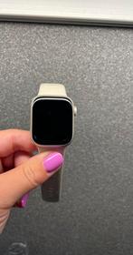 Apple Watch 7 starlight 41 mm, Sieraden, Tassen en Uiterlijk, Smartwatches, Gebruikt, Apple Watch ⌚️, Wit, IOS