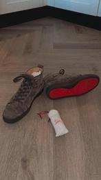 Louboutin suede maat 42, Ophalen of Verzenden