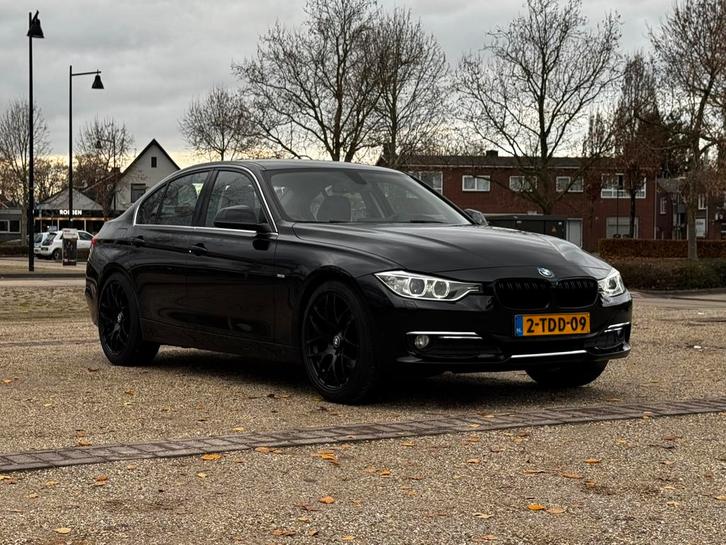 BMW 3-Serie 320i Luxury Edition 170pk 2013 NIEUW APK 12/2026, Auto's, BMW, Particulier, 3-Serie, ABS, Adaptieve lichten, Adaptive Cruise Control