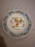 Peter Rabbit kerstbord Wedgwood, Huis en Inrichting, Keuken | Servies, Keramiek, Ophalen of Verzenden, Zo goed als nieuw, Bord(en)