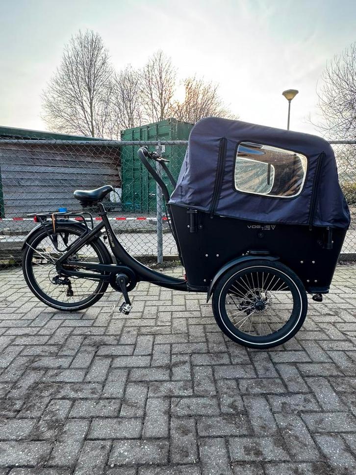 Vogue bakfiets, Fietsen en Brommers, Fietsen | Bakfietsen, Gebruikt, Overige merken, 4 kinderen of meer, Elektrisch, Huif, Ophalen