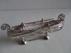 Miniatuur zilver EP11 sloep + 2 peddels zilveren miniaturen, Antiek en Kunst, Verzenden, Zilver