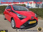 Toyota Aygo 1.0 VVT-i x-play AUT! Carplay! Camera! Apk 4-202, Stof, Gebruikt, Euro 6, 4 stoelen