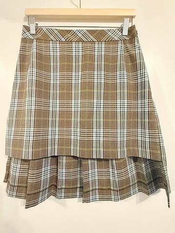 Patrizia Pepe rok mt 44 (italiaans) beschikbaar voor biedingen