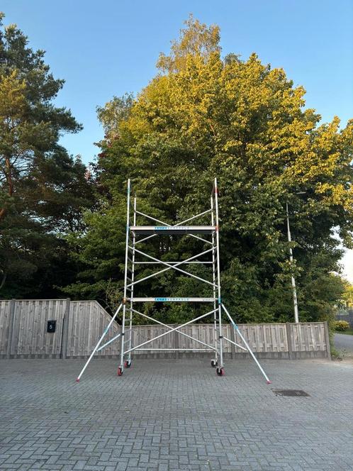 Rolsteiger huren / te huur inclusief aanhanger 6 meter, Doe-het-zelf en Verbouw, Steigers, Zo goed als nieuw, Rolsteiger of Kamersteiger