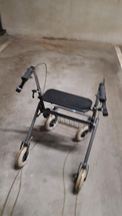 Hierbij verkoop ik mijn rollator hij is nog perfect, Diversen, Rollators, Zo goed als nieuw, Ophalen of Verzenden