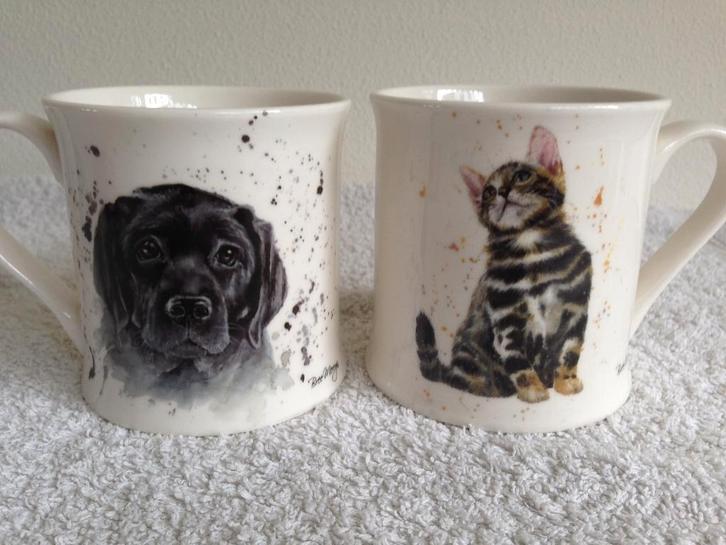 🐾2 Prachtige BREE MERRIJN Mokken/ Bekers HOND & POES., Huis en Inrichting, Keuken | Servies, Nieuw, Kop(pen) en/of Schotel(s)
