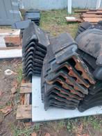 Pannen gevelpannen plus nok vorsten, Ophalen, Steen of Klei, 15 m² of meer, Dakpannen