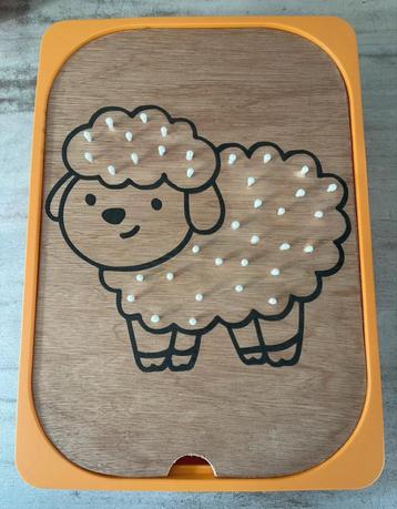 Trofast Deksel met Schattig Schaap beschikbaar voor biedingen