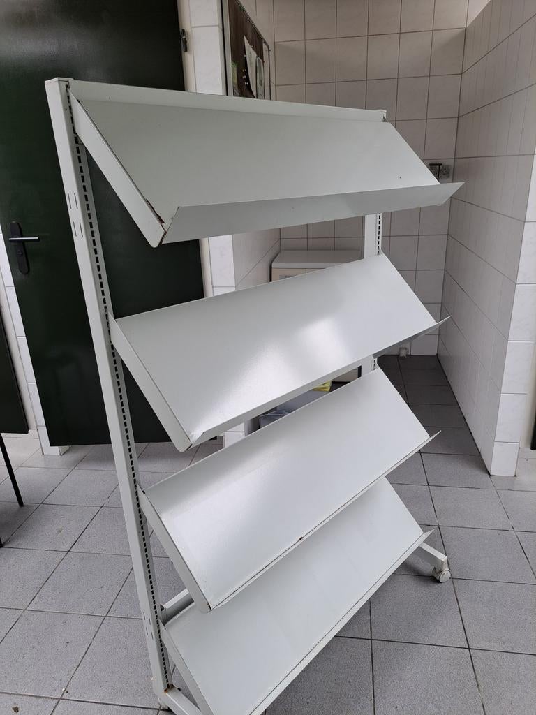 Folderrek magazine folders boeken kaarten, Huis en Inrichting, Verzenden