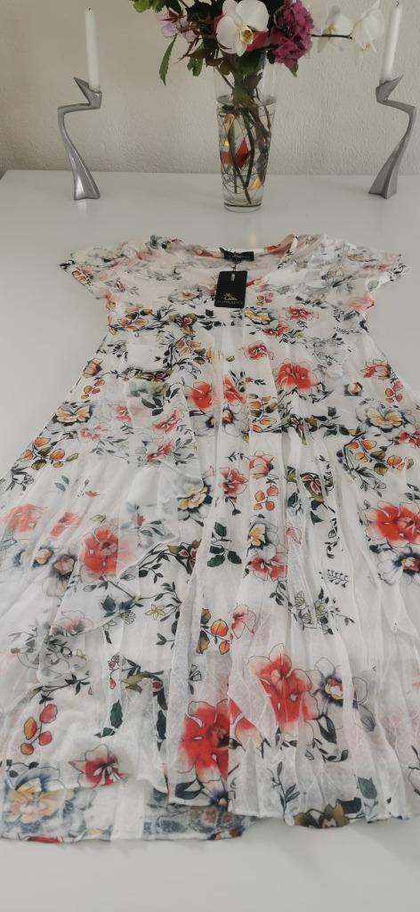 Nieuwe, elegante  zomerjurk, Kleding | Dames, Jurken, Nieuw, Maat 42/44 (L), Wit, Onder de knie, Ophalen of Verzenden