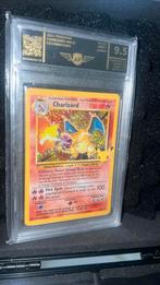 Charizard 25th aniversary 9.5! Error holo bleed!, Hobby en Vrije tijd, Verzamelkaartspellen | Pokémon, Ophalen of Verzenden, Zo goed als nieuw