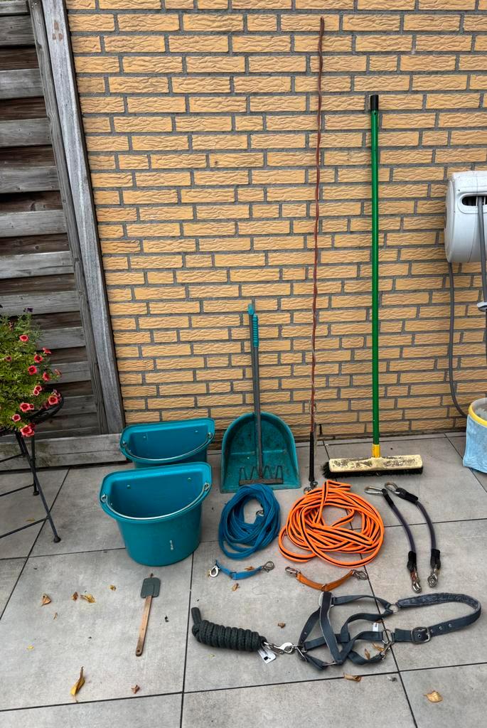 Paarden benodigdheden / stal toebehoren, Dieren en Toebehoren, Paarden en Pony's | Overige Paardenspullen, Gebruikt, Ophalen
