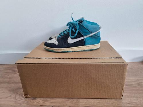Nike SB Dunk High 'Send Help' 2006 44.5 / 10.5, Kleding | Heren, Schoenen, Gedragen, Sneakers of Gympen, Overige kleuren, Ophalen of Verzenden