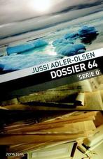 SERIE Q - DOSSIER 64 - JUSSI ADLER-OLSEN | NL | ZGAN, Jussi Adler-Olsen, Ophalen of Verzenden, Zo goed als nieuw, Scandinavië