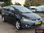 Mitsubishi Grandis 2.4-16V InSport, Auto's, Mitsubishi, Stof, Parkeersensor, 7 stoelen, Bedrijf