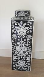 SIA grote vaas aardewerk zwart/wit met deksel 42 cm hoog, Zwart, Aardewerk of Porselein, Ophalen of Verzenden, Zo goed als nieuw