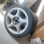 komen van een opel corsa af,2 van de 4 banden zijn prima., Auto diversen, Wieldoppen, Ophalen, Gebruikt