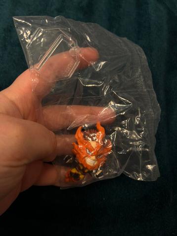 MHA Endeavour gachapon figures. beschikbaar voor biedingen