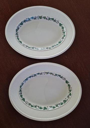 Wedgwood Stratford grote schalen. 36 cm IN ZEER MOOIE STAAT! beschikbaar voor biedingen