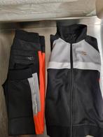 Retour trainingspak maat 7/8 (ongeveer maat 128), Ophalen of Verzenden, Zo goed als nieuw, Jongen of Meisje, Sport- of Zwemkleding