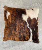 Prachtig kussen koeienleder / vacht 45 x 45 cm nieuw!, Huis en Inrichting, Woonaccessoires | Kussens, Ophalen of Verzenden, Nieuw
