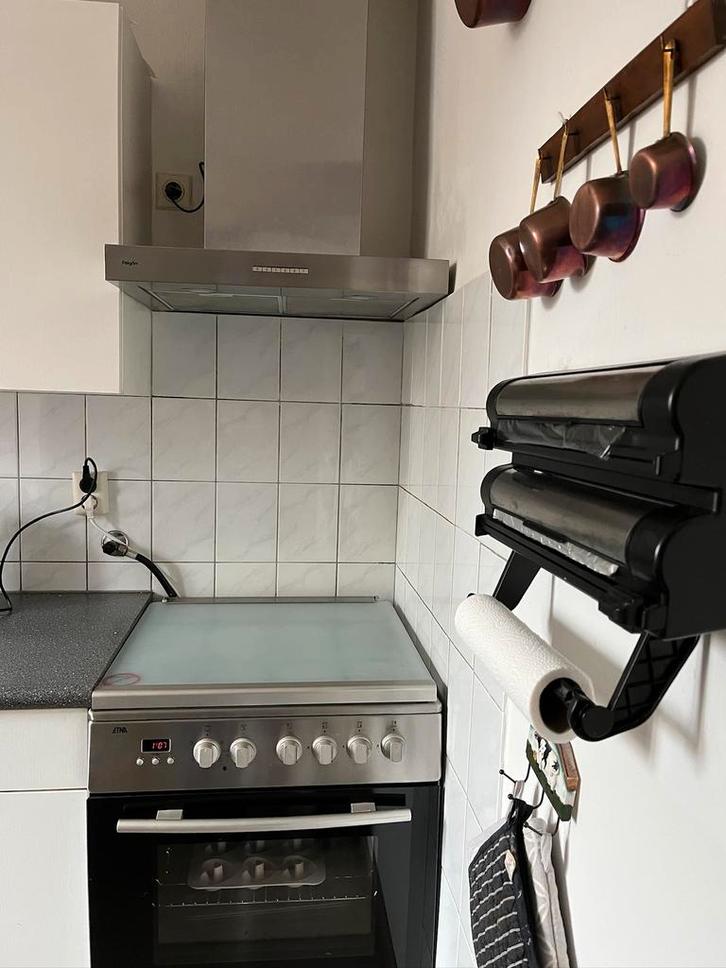 Rvs gas fornuis met oven en afzuigkap  en pannenset, Huis en Inrichting, Keuken | Potten en Pannen, Gebruikt, Pannenset, Rvs, Ophalen