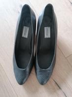 Mooie Nette leren grijze schoenen pumps maat 40,5, Pumps, Ophalen of Verzenden, Zo goed als nieuw, Grijs