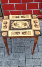 💐HOUTEN JUWELENTAFELTJE MET SPEELDOOS, Antiek en Kunst, Ophalen