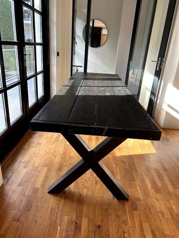 Steigerhouten eettafel beschikbaar voor biedingen