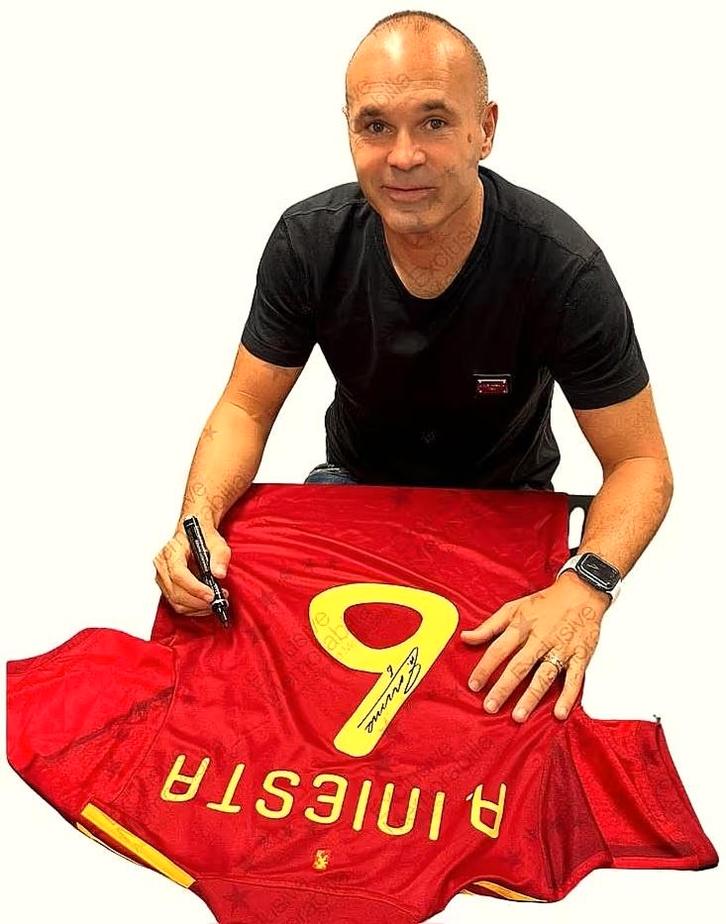 Gesigneerd Iniesta Spanje BECKETT Witnessed COA + Factuur !, Verzamelen, Sportartikelen en Voetbal, Nieuw, Shirt, Buitenlandse clubs