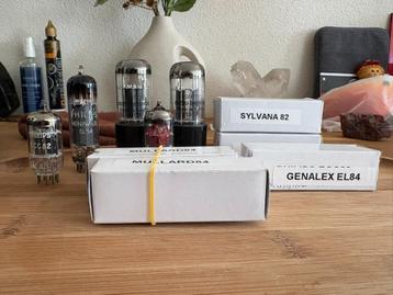 Verschillende buisjes te koop beschikbaar voor biedingen
