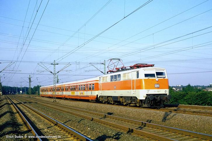 MARKLIN 3355 Duitse S-Bahn loc serie 111 DB  nieuw in opv, Hobby en Vrije tijd, Modeltreinen | H0, Nieuw, Locomotief, Wisselstroom