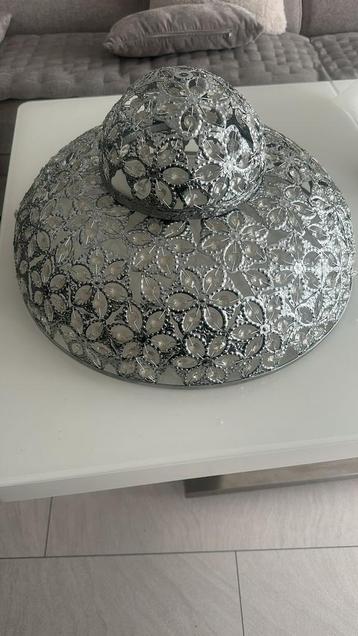 Hang lamp deco beschikbaar voor biedingen