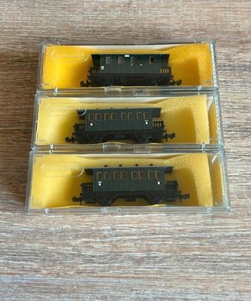 3x minitrix passagiers bagage wagon N spoor trein 1:160 beschikbaar voor biedingen