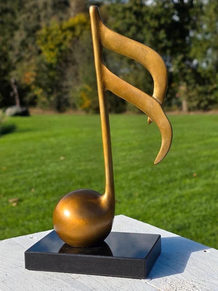 MUZIEKNOOT / Bronzen beeld op marmeren voet, Antiek en Kunst, Kunst | Beelden en Houtsnijwerken, Ophalen of Verzenden
