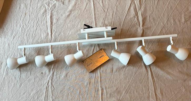 Witte LED spots Spotbalk - 6xGU10 Dimbaar en spots draaibaar, Huis en Inrichting, Lampen | Plafondlampen, Gebruikt, Metaal, Ophalen