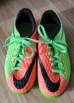 Zaalvoetbalschoenen Nike, maat 35, Maat XS of kleiner, Ophalen of Verzenden, Zo goed als nieuw, Schoenen