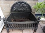 ZWAAR GIETIJZEREN KACHELTJE, Antiek en Kunst, Curiosa en Brocante, Ophalen