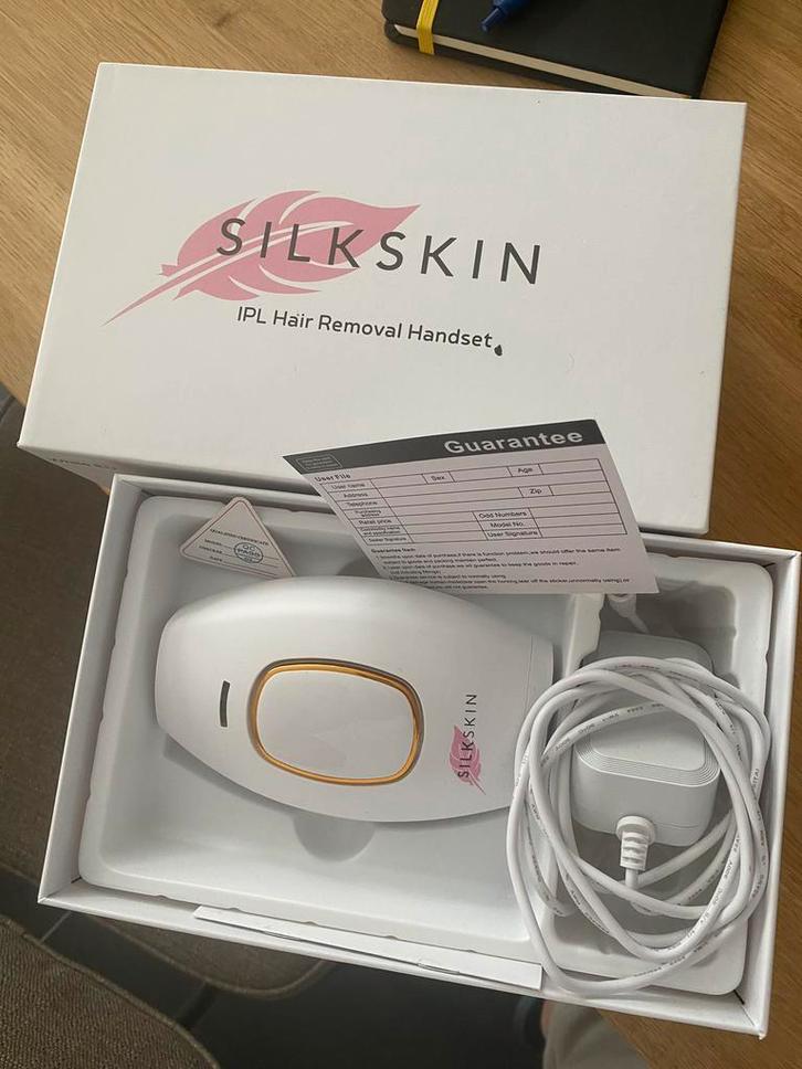 Te koop De Silk Skin IPL laser apparaat, Witgoed en Apparatuur, Persoonlijke-verzorgingsapparatuur, Nieuw, Overige typen, Ophalen of Verzenden
