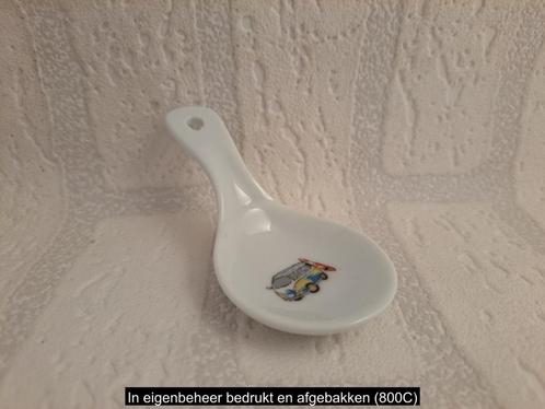 Amuselepel van porselein met een Volkswagen bus 10x5x5cm, Antiek en Kunst, Antiek | Porselein, Ophalen of Verzenden