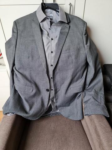 Stijlvol Grijs Trouwpak - Gelegenheidspak beschikbaar voor biedingen