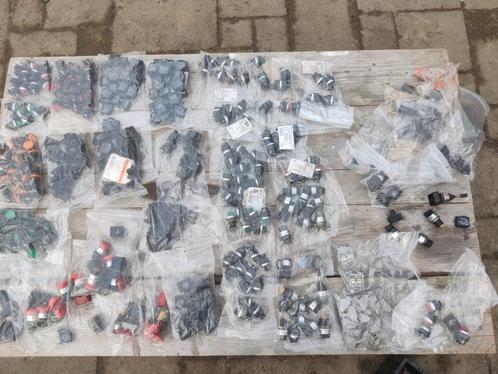 Diverse schakelmateriaal moeller, elfin, Doe-het-zelf en Verbouw, Elektra en Kabels, Zo goed als nieuw, Ophalen