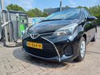Toyota Yaris 1.0 12V Vvt-i 5DR 2016 Zwart, Auto's, Toyota, Voorwielaandrijving, Origineel Nederlands, Handgeschakeld, 39 €/maand
