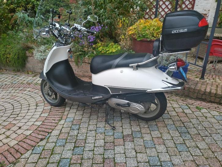 Snorbrommer, Fietsen en Brommers, Snorfietsen en Snorscooters, Gebruikt, SYM, Benzine, Ophalen