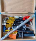 Gereedschap in houten kistje, Doe-het-zelf en Verbouw, Gereedschap | Handgereedschap, Ophalen of Verzenden, Zo goed als nieuw