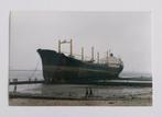 Stranding bulkcarrier Aetos Hoek van Holland., Ophalen of Verzenden, Zo goed als nieuw, Motorboot, Kaart, Foto of Prent